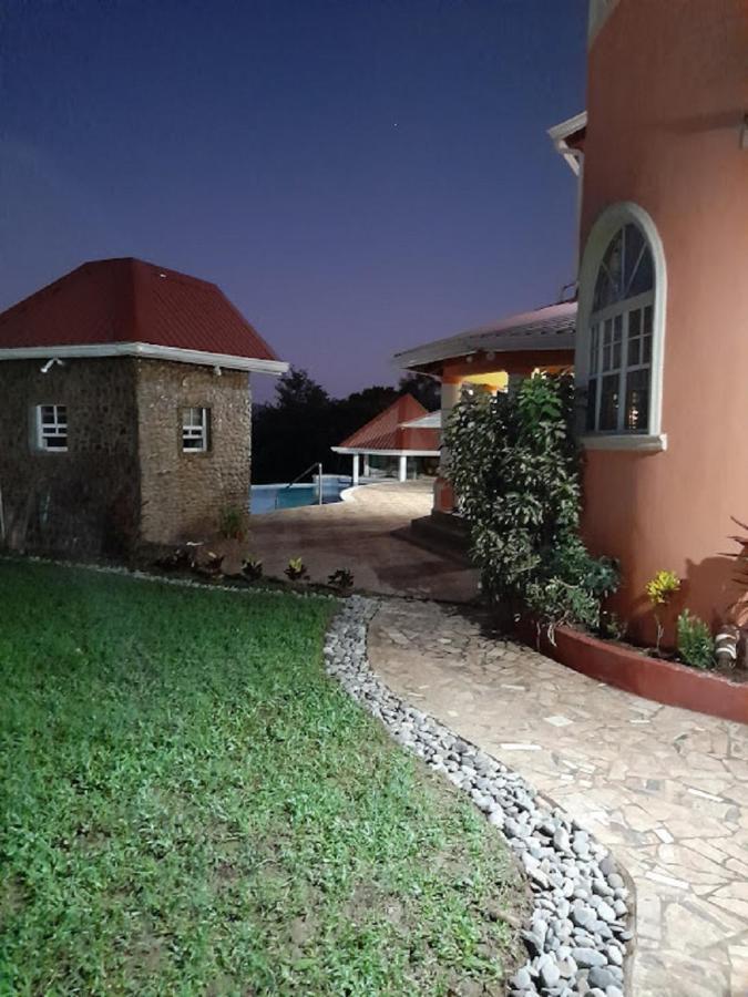 Eden Crest Villa Anse La Raye Buitenkant foto